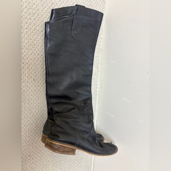 2/$30⚡️- BOOTS | Women’s knee high leather boots size 8 - Picture 3 of 9